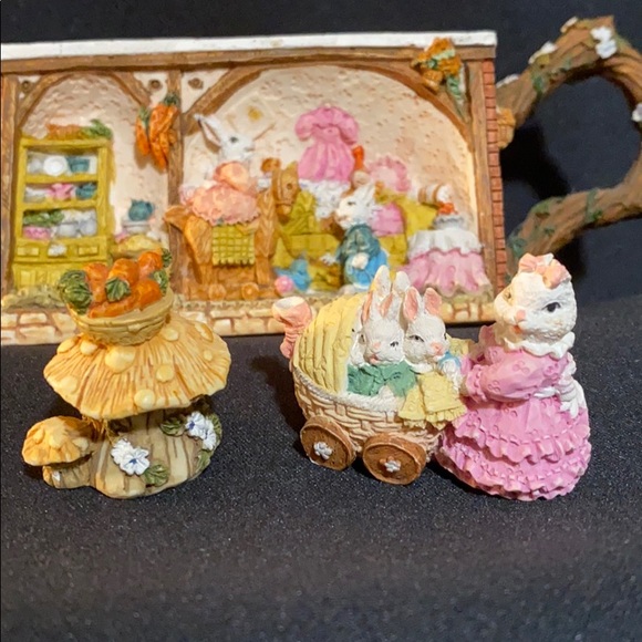 Bundle only! Bunny Rabbit Mini Ceramic Teapot - Picture 3 of 9